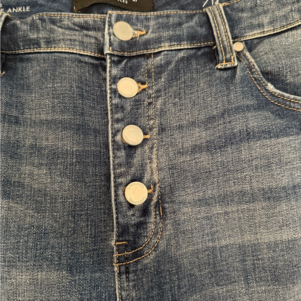 Button Liverpool jeans - Picture 2 of 5